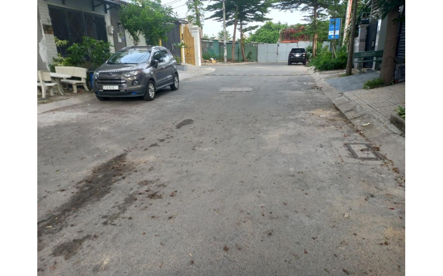Bán nhà Vườn Lài Q12, 81m2, 2 lầu, 4 Phòng ngủ, ngang 4m, nở hậu, Đ. 7m giá 6.x tỷ
